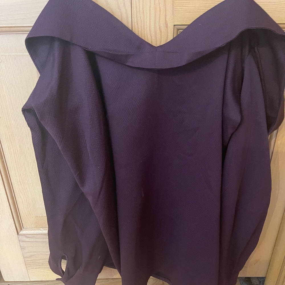 Leith brand eggplant off the shoulder dressy shirt size large